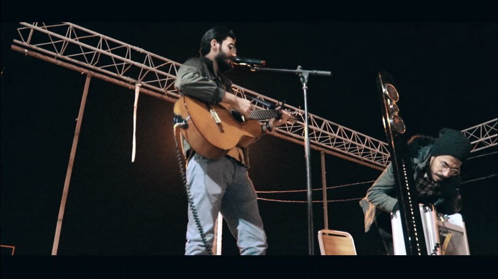 Singing and performing for freedom in Diwaniyah